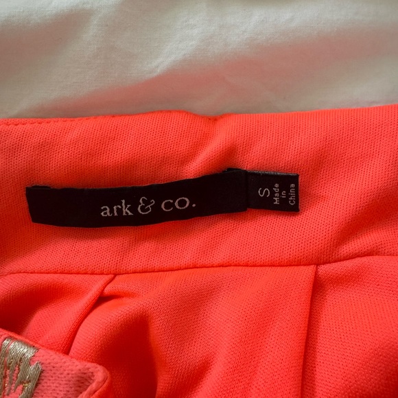 Embroidered Set - Picture 3 of 5